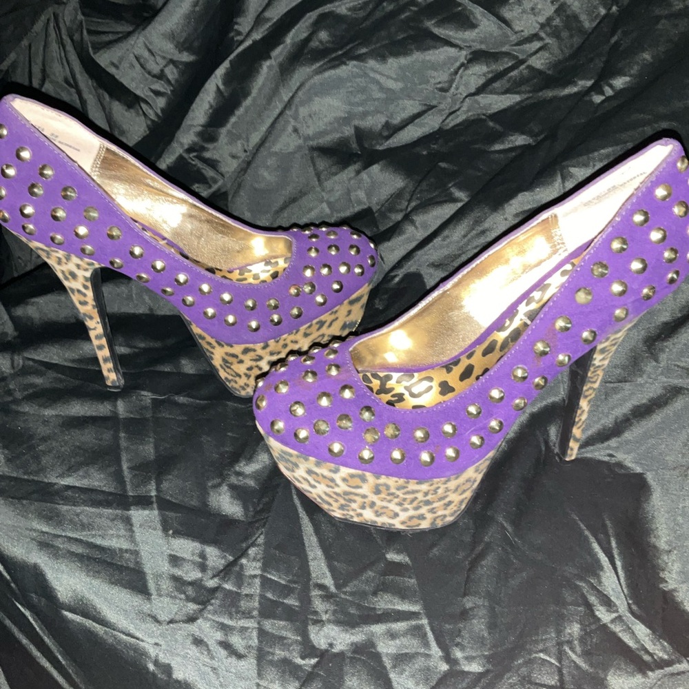 Heels - Picture 4 of 9